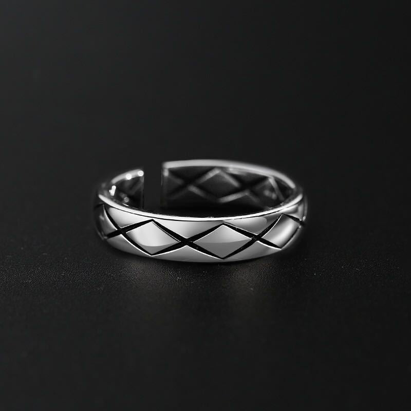 Men's Fashion Single Ring Simple Personality Hip Hop Retro Diamond Quilted Index Finger Ring