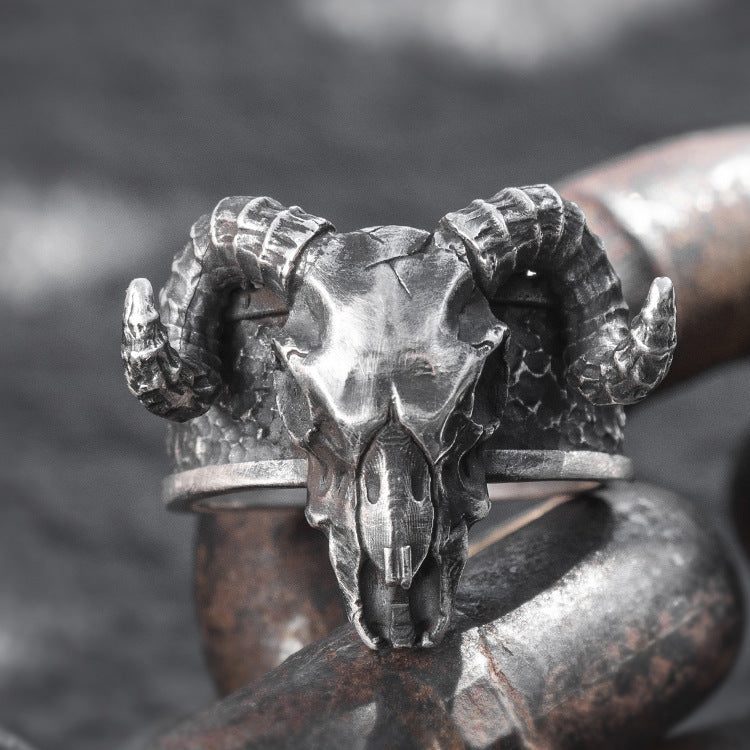 Vintage Punk Style Skull Horn Ring