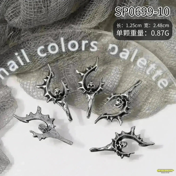 10Pcs Halloween Alloy Collection: 3D Gem Spider, Skull and Ghost Hand Nail Art Charm - Spooky, Gothic Nail Ornaments for Dynamic Style