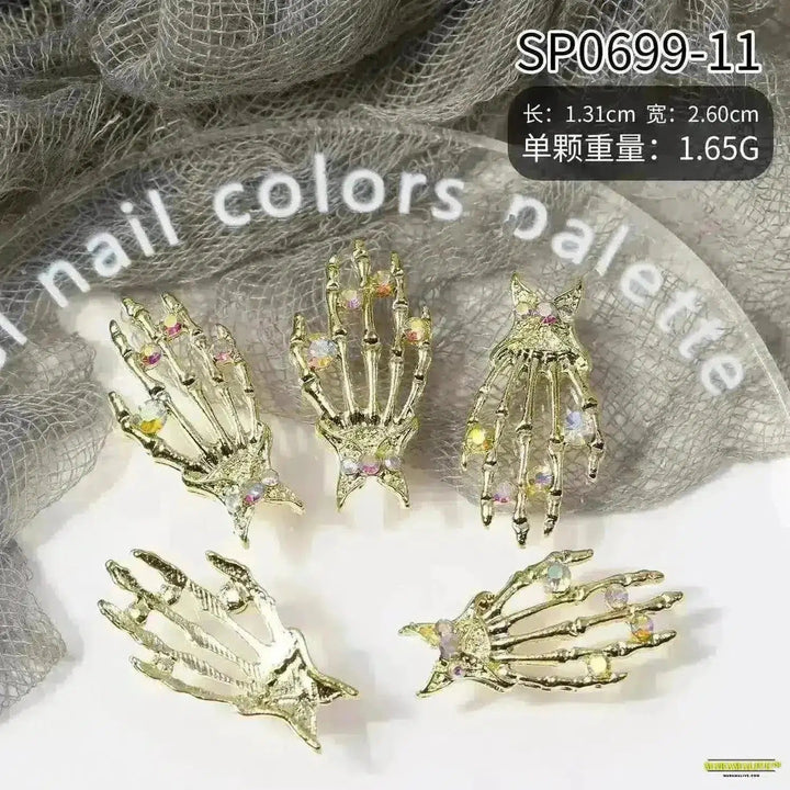 10Pcs Halloween Alloy Collection: 3D Gem Spider, Skull and Ghost Hand Nail Art Charm - Spooky, Gothic Nail Ornaments for Dynamic Style