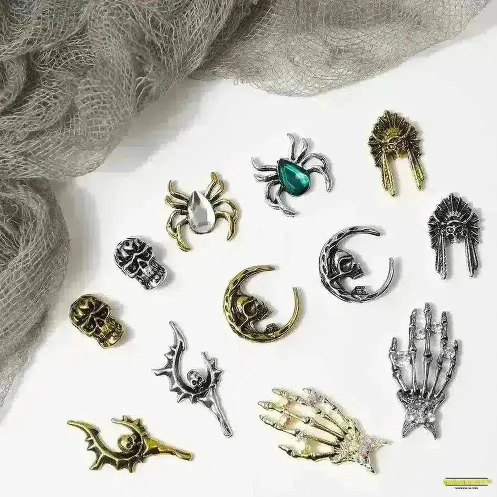 10Pcs Halloween Alloy Collection: 3D Gem Spider, Skull and Ghost Hand Nail Art Charm - Spooky, Gothic Nail Ornaments for Dynamic Style