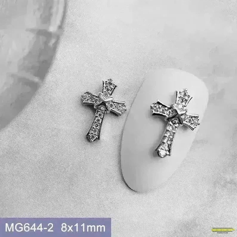 10pcs Gothic Dark Black Cross Nail Art Charms, Zircon Crystal Crucifix Heart Nail Art Decorations with Spooky Style - Dynamic Unique Artwork