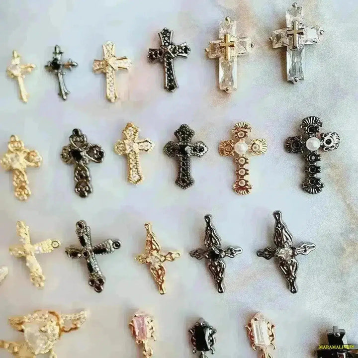 10pcs Gothic Dark Black Cross Nail Art Charms, Zircon Crystal Crucifix Heart Nail Art Decorations with Spooky Style - Dynamic Unique Artwork