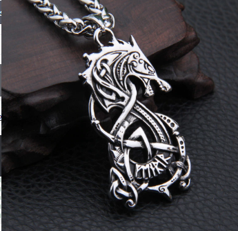 A Maramalive™ Dragon Necklace.