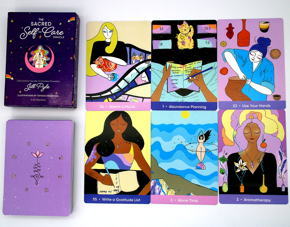 A Tarot Card Destiny Oracle game with a Maramalive™ purple cover.