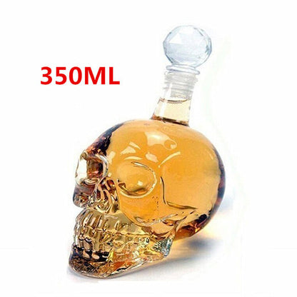 A Skull Glass Bottle and two shot glasses on a tray, made by Maramalive™.