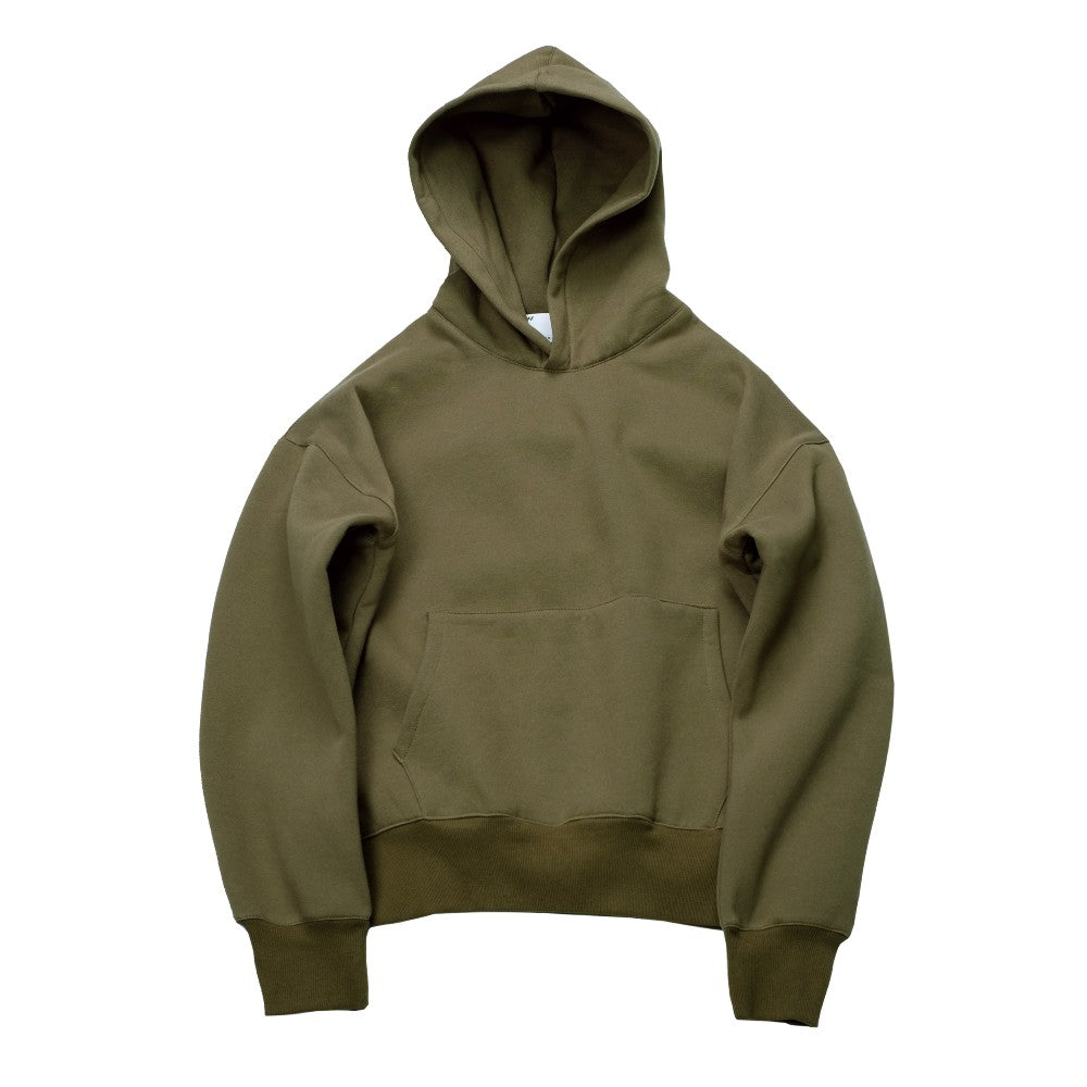 This olive green Maramalive™ Hoodie Hoodie features a kangaroo pocket and ribbed cuffs and hem. The relaxed hood adds to its loose fit, making it perfect for casual wear. Check the size chart to ensure you get the ideal fit.