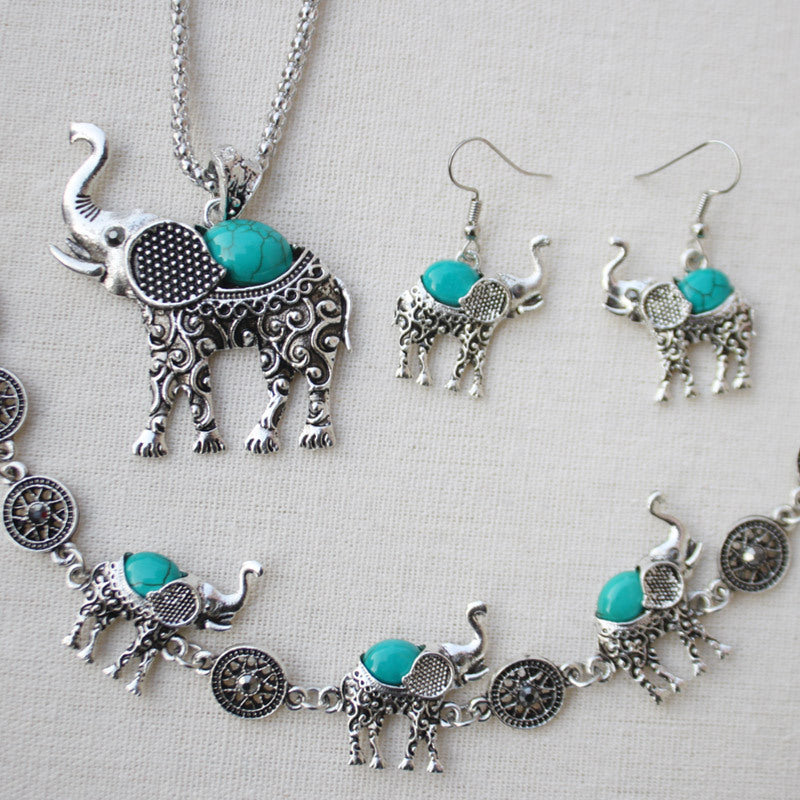 A Maramalive™ Turquoise Elephant Set.