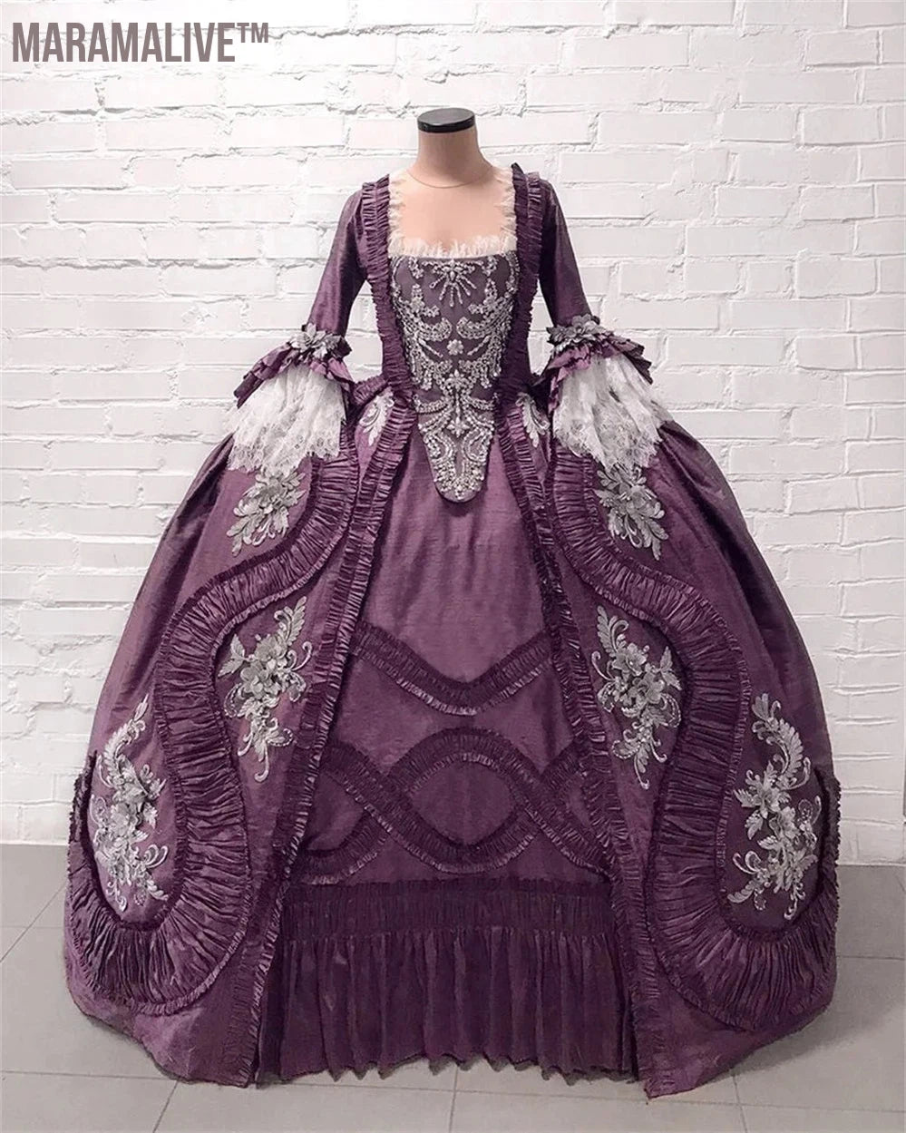 18th Century Rococo Victorian Baroque Queen Marie Antoinette Costume Dress Ball Gown Luxurious Georgian Costume Duchess Dress