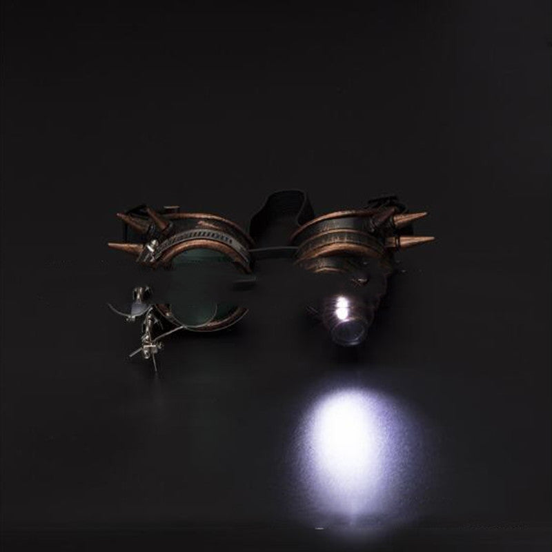 Maramalive™ Steampunk LED Goggles with a light on them.
