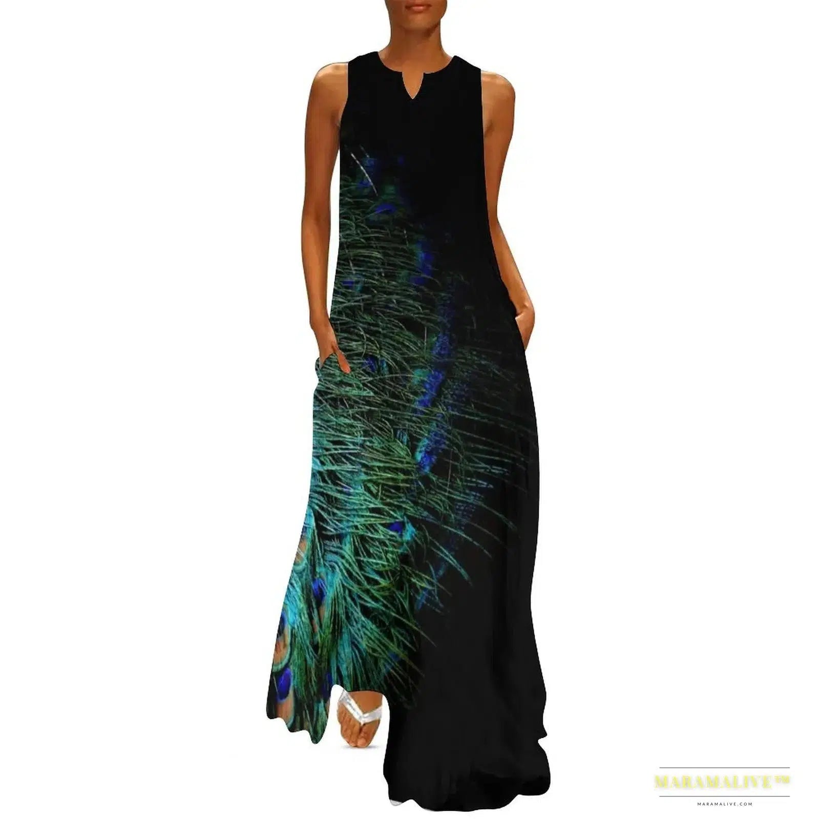 2024 Luxury Designer Peacock Feathers on Black Backdrop Long Dress: Stunning Gothic Elegance for Party and Prom