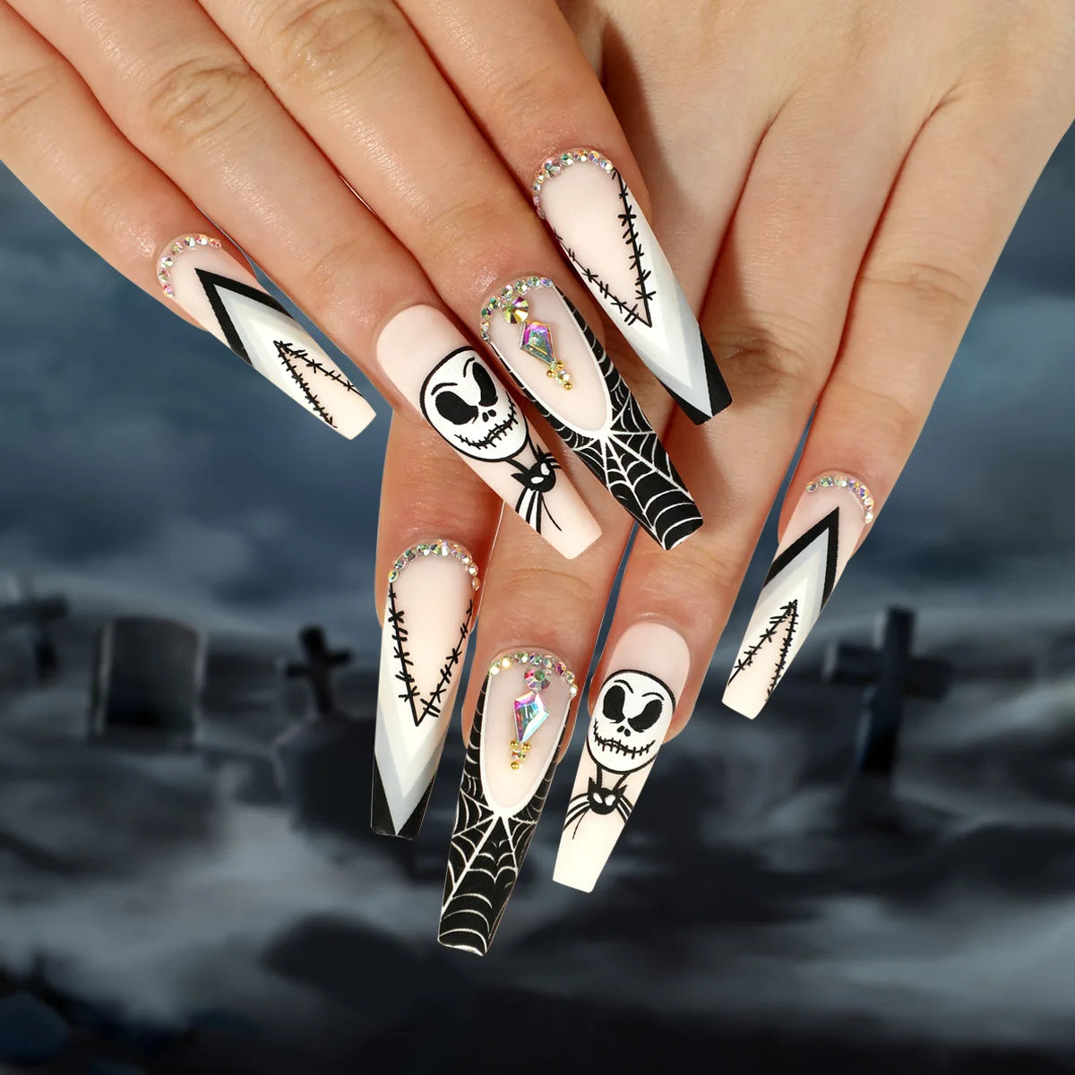 24 Piece Halloween Ghost & Pumpkin Ghoulish Press-On Nail Art Set - A Mysterious Glamour Twist To Your Spooky Costume