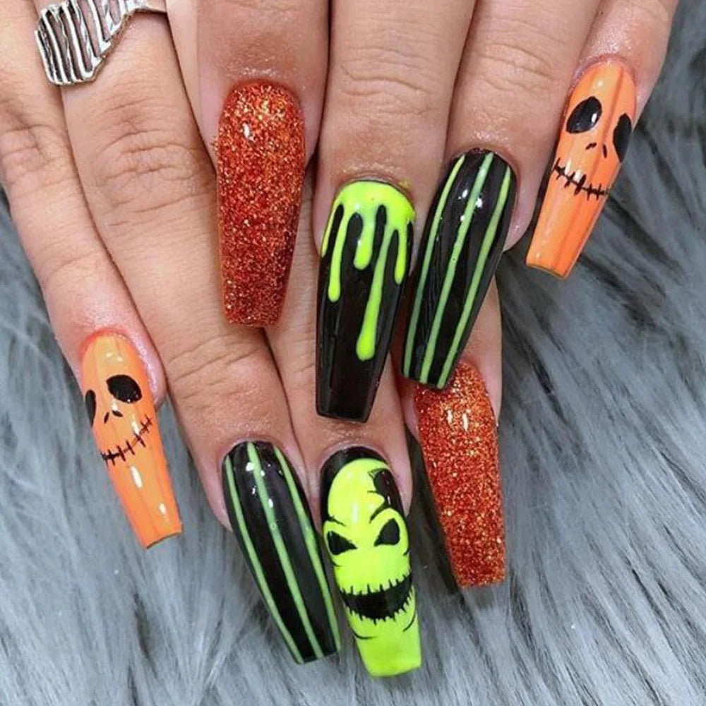 24 Piece Halloween Ghost & Pumpkin Ghoulish Press-On Nail Art Set - A Mysterious Glamour Twist To Your Spooky Costume