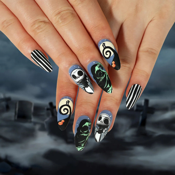 24 Piece Halloween Ghost & Pumpkin Ghoulish Press-On Nail Art Set - A Mysterious Glamour Twist To Your Spooky Costume