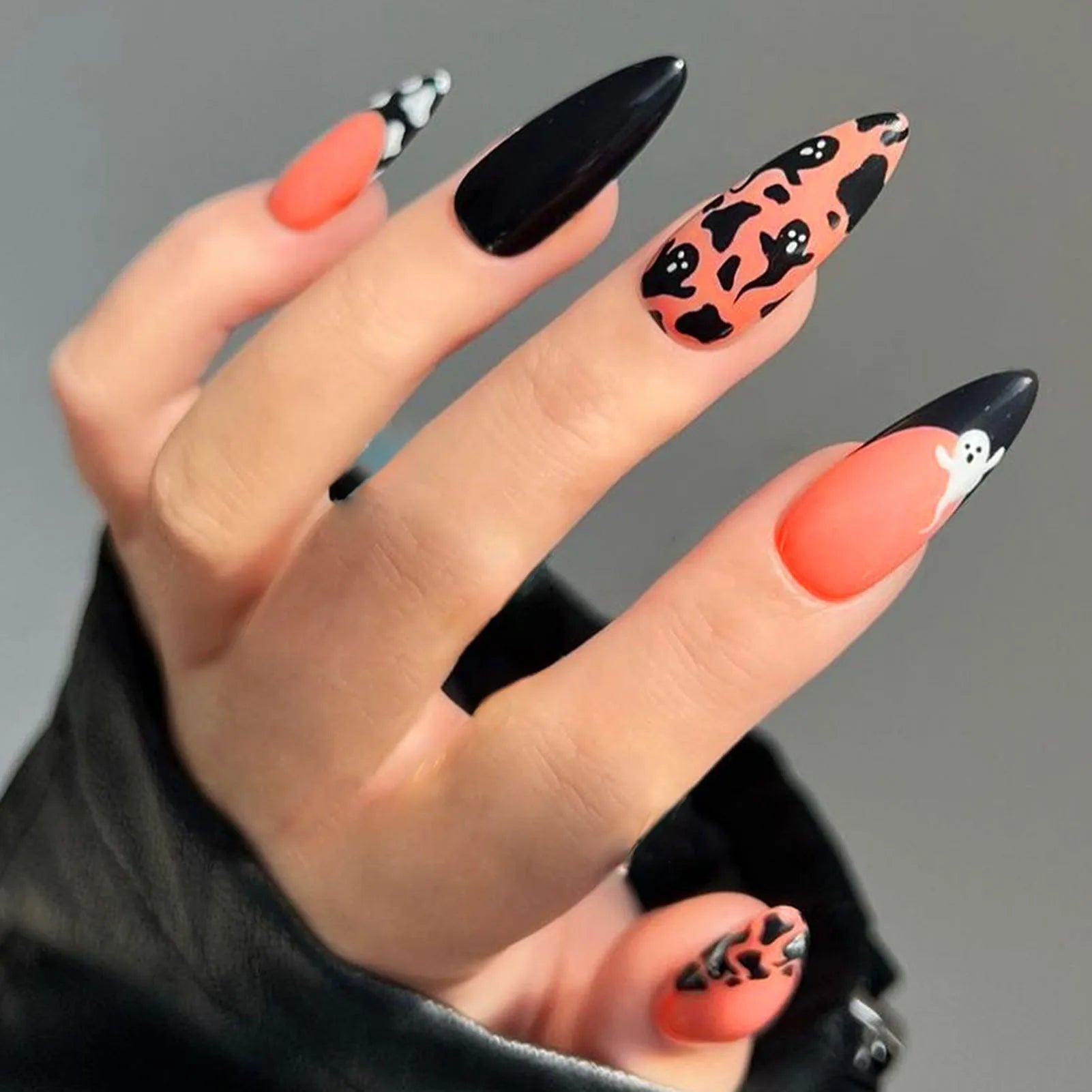 24pcs Glitter Pink Sequin Halloween Fake Nails - Scary Skull Love Heart Pattern - Glamorous Gothic Artificial Nail Patch Set