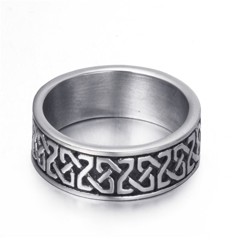 A Celtic Silver Punk Ring with an intricate design made by Maramalive™.