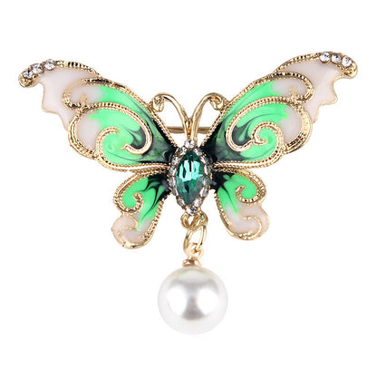 Maramalive™ Timeless Butterfly Brooch with pearls.