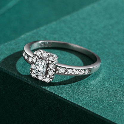 S925 Silver Fashion Simulation Diamond Ring