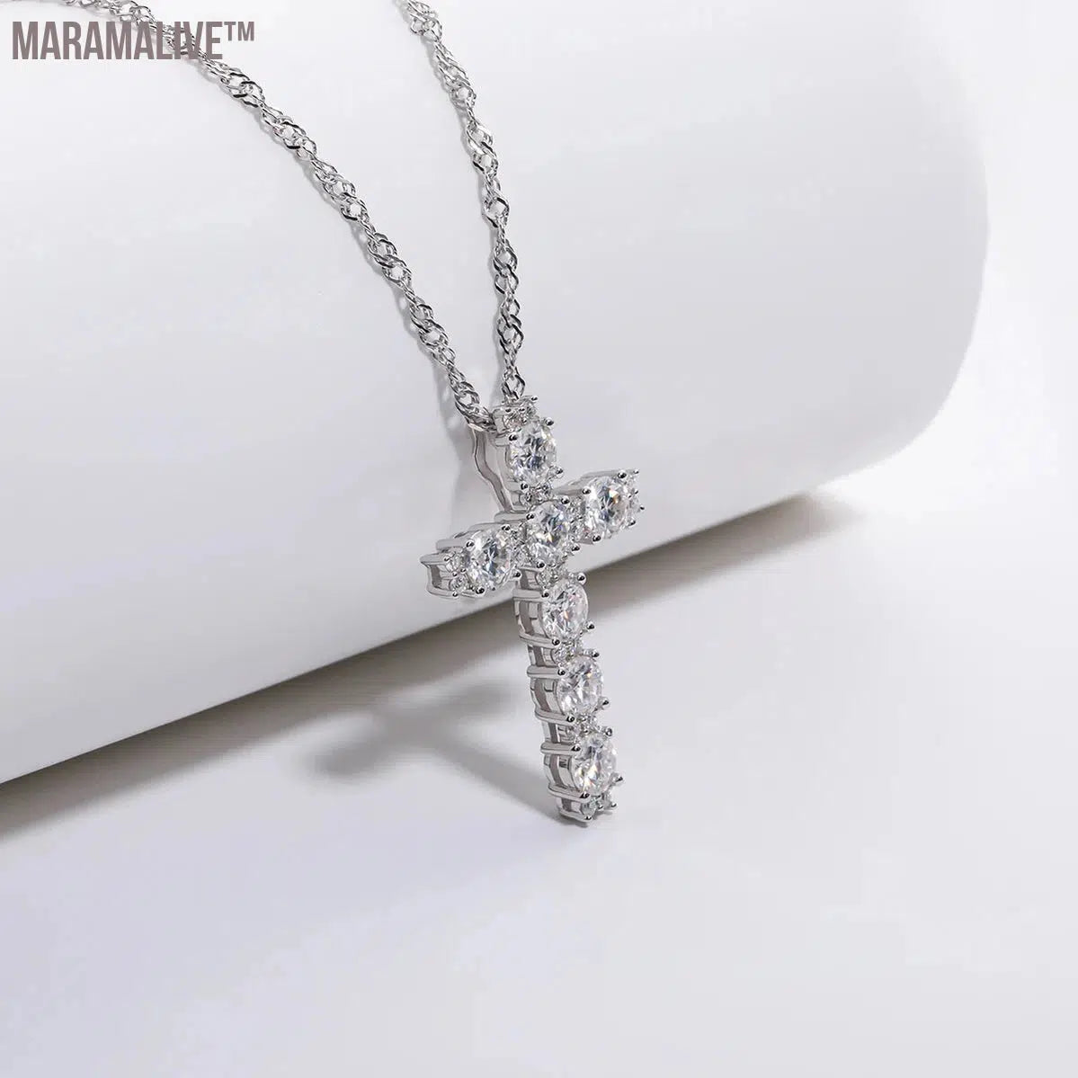 4MM 2.1 Carat D Color Moissanite Diamond Cross Pendant Necklace 925 Sterling Silver 18K Gold Plated Customs Jewelry