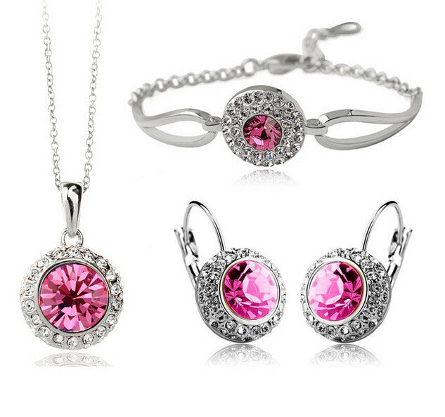 A Maramalive™ pink crystal jewelry set with earring and necklace.