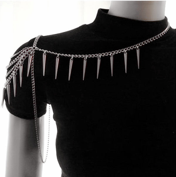 A mannequin with the Punk Spike Body Chain Jewelry from Maramalive™ on his shoulders.