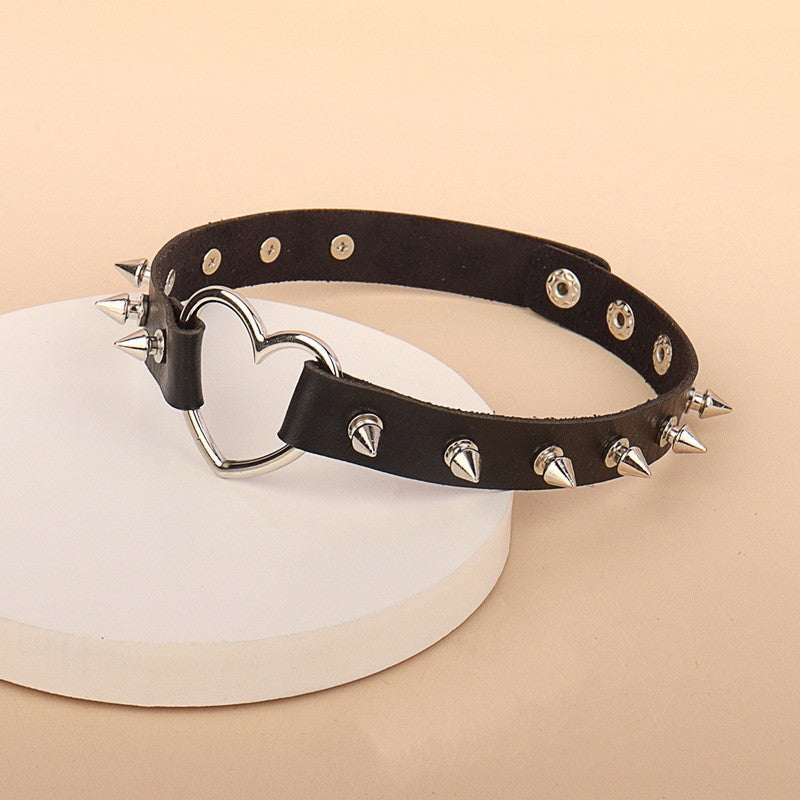 Punk Faux Leather Choker - Gothic Spiked Heart Necklace Black on a white disk
