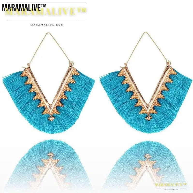 Amazing New Geometric Earring alloy V Blue and gold color