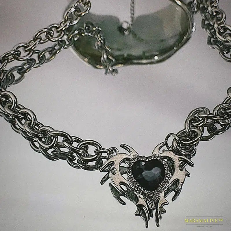 Ancient Gothic Punk Crystal Heart Star Thorn Necklace - Unique Trending DIY Fashion Pendant