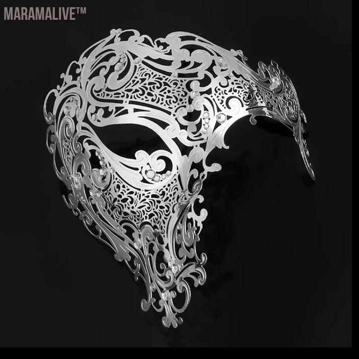 Black Gold Skull Metal Mask Halloween Rhinestone Half Face Venetian Masquerade Men White Women Skull Filigree Party Mask