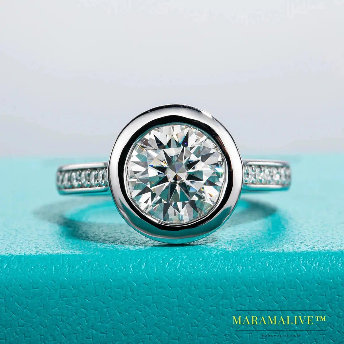 Brilliant Moissanite Silver Engagement Rings