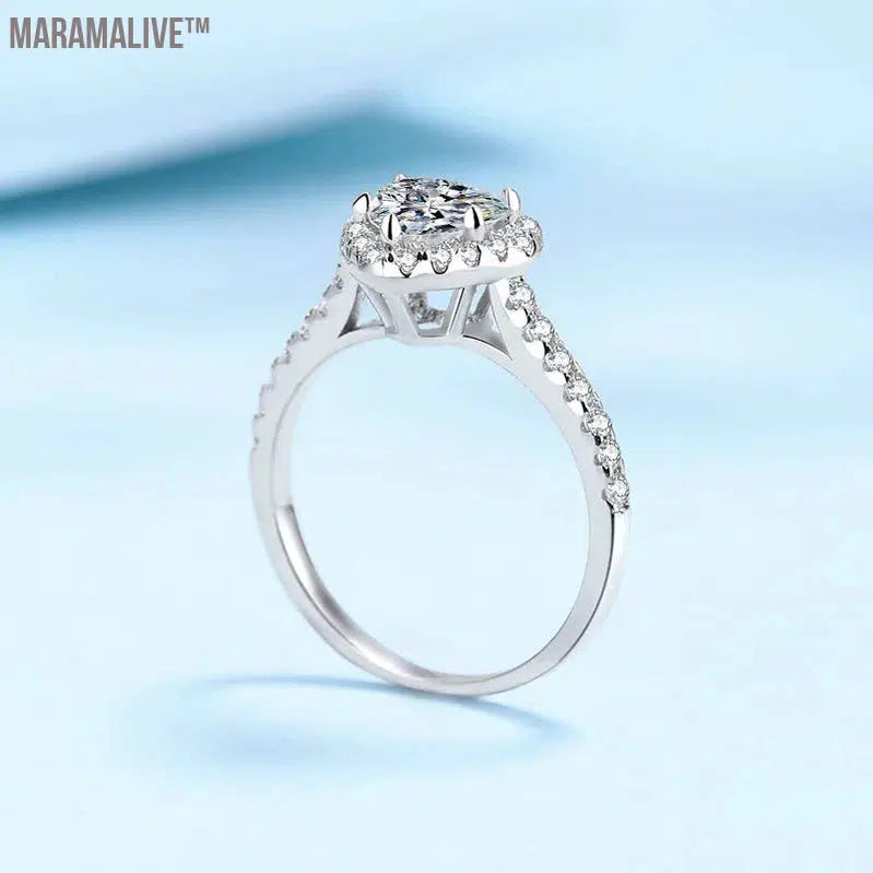 Coeur Cut Moissanite Heart Rings in Platinum and Silver