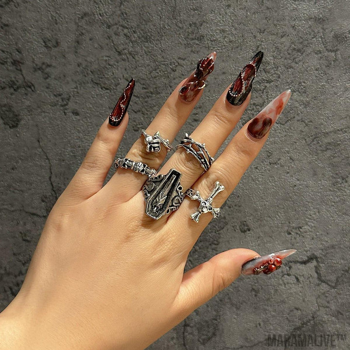 Dark Punk Retro Joint Carved Bat Ring