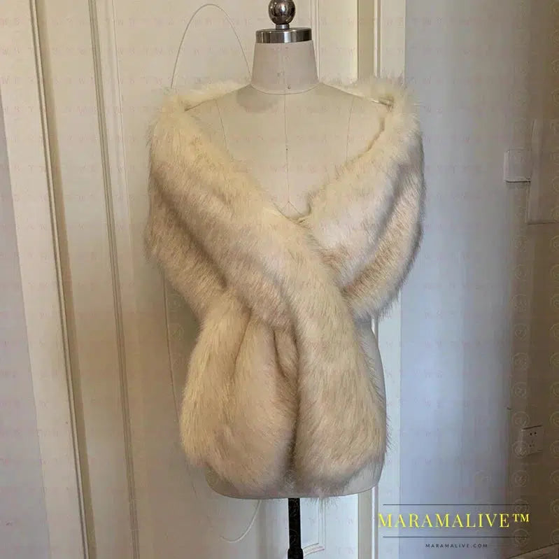 Elegant Faux Fur Capelet for Your Special Day