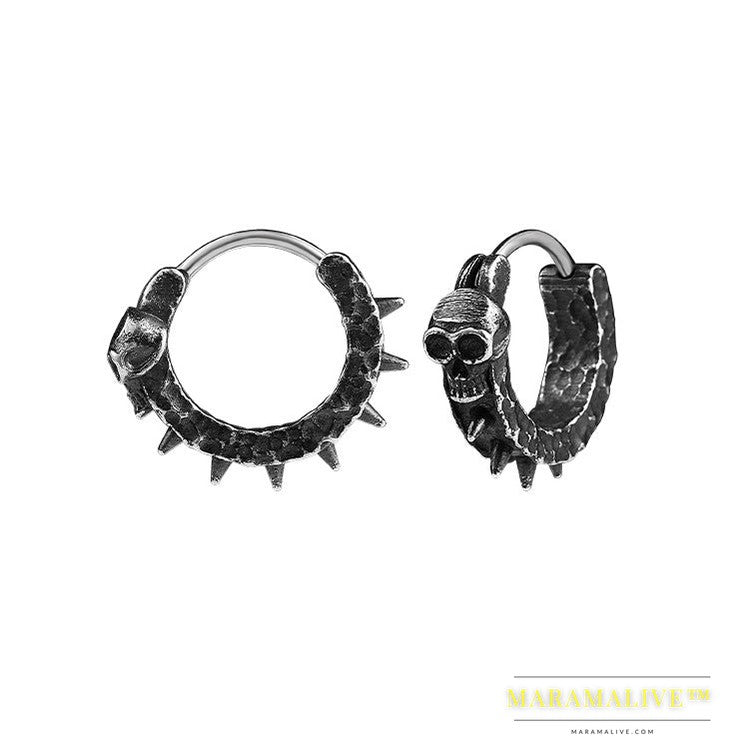 European And American Exaggerated Punk Retro Black Skull Ear Clip