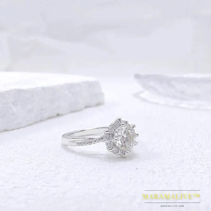 Exquisite Shining Moissanite Engagement Ring Bands