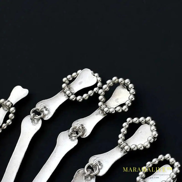 Fashion Punk Gothic Skull Bracelet Hand Bone Bangles For Women Men Nightclub Party Hip Hop Jewelry Flexible Metal Bracelets