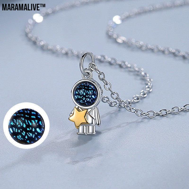 Fashionable Spaceman Pendant Necklace