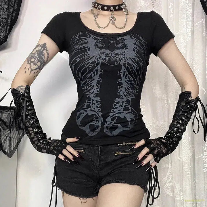 Goth Dark Hollow Out Backless Short Sleeve T-shirts Punk Style Printed Slim Tops Women Tees Mall Gothic Chic T-shirt Streetwear