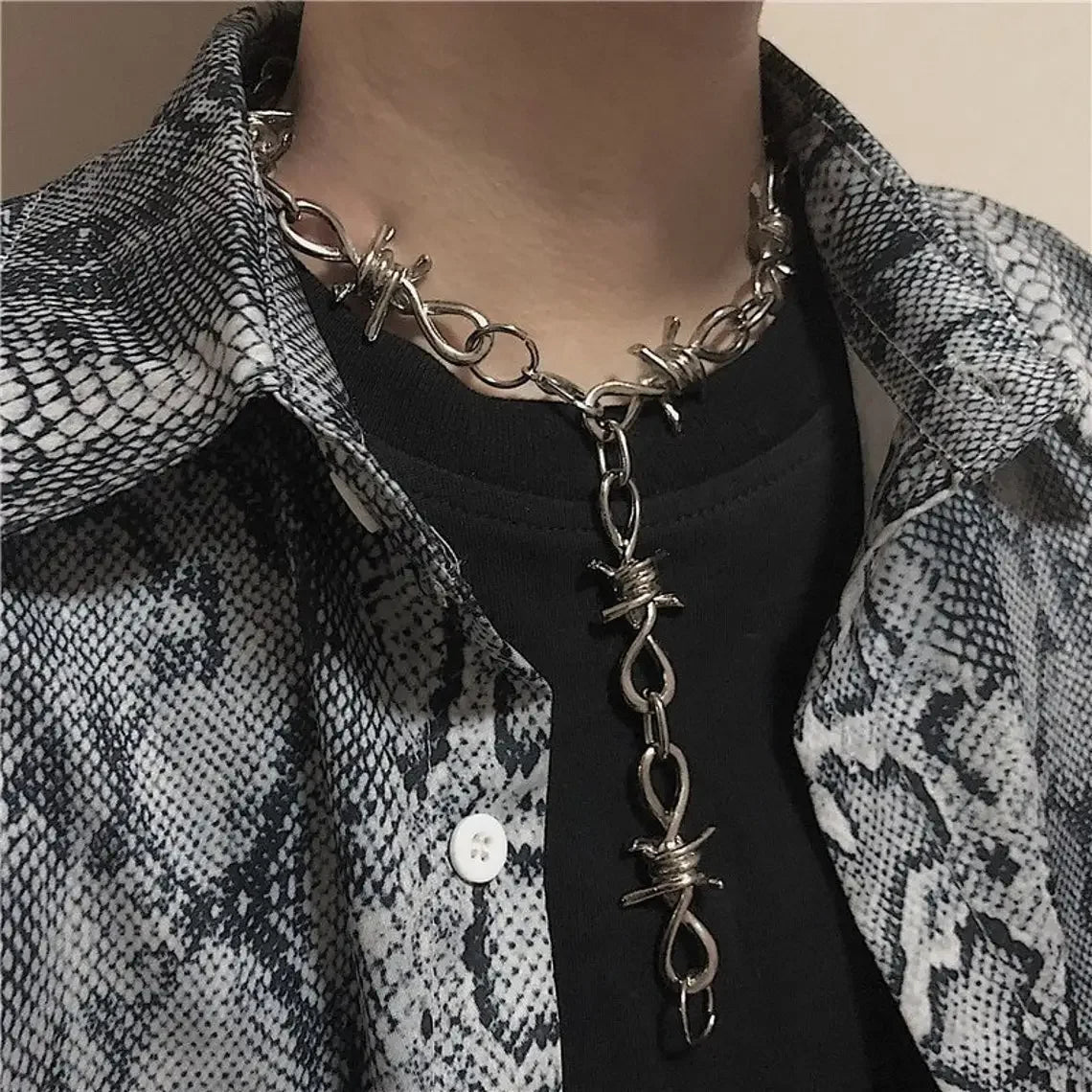 Gothic Grunge Barbed Wire Choker Necklace: Vintage Punk Emo Rebellion Accessory