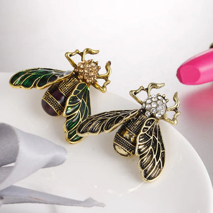 High Quality New Brooches for Women Fashion Insect Pin Beetle Snail Rhinestone Garment Accessories Party Jewelry Gifts