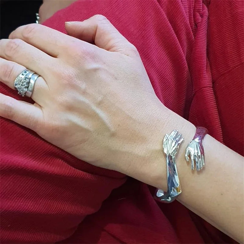 Goth Hand Hug Bracelet for Women Men Open Cuff Bangle Adjustable Lover Couple Bracelets Vintage Jewelry Pulseras