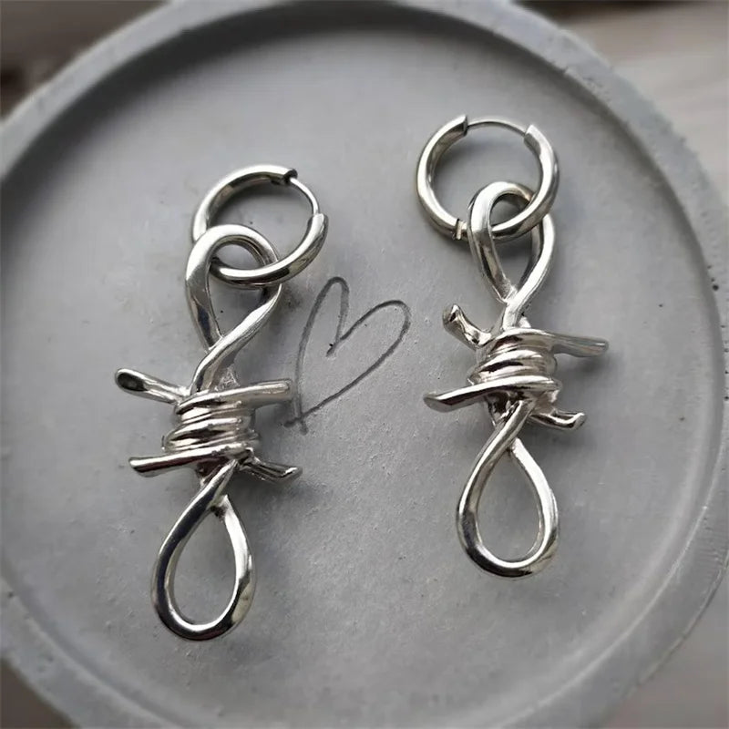 Hip Hop Punk Barbed wire Circle Earrings Gothic Style barbed wire Huggie Hoop Earring For Women Korean Fashion Jewelry