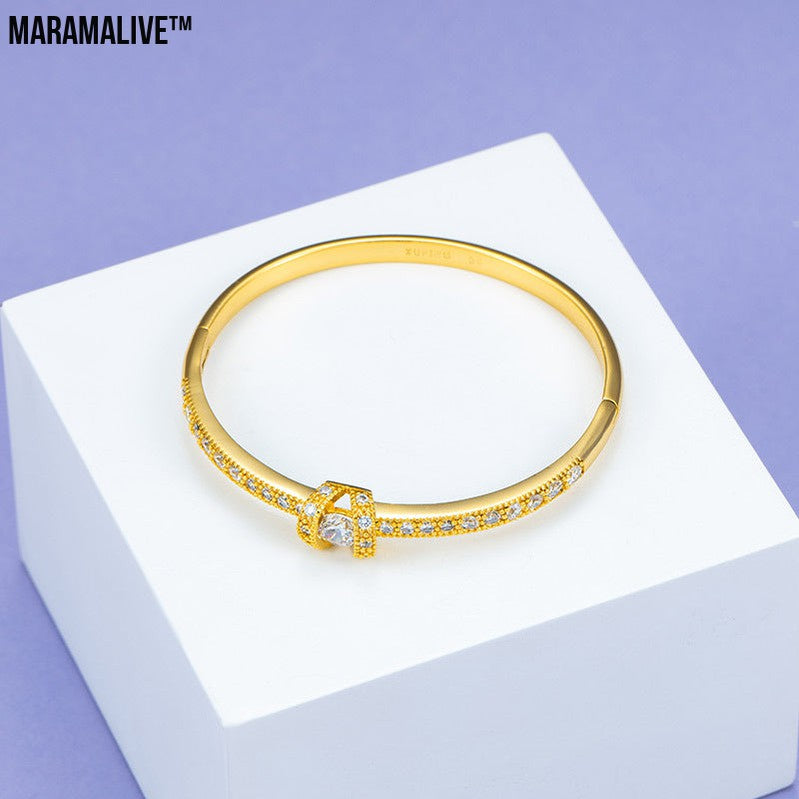 How Can Something So Simple Be So BREATHTAKING Brass Gold-plated Bracelet