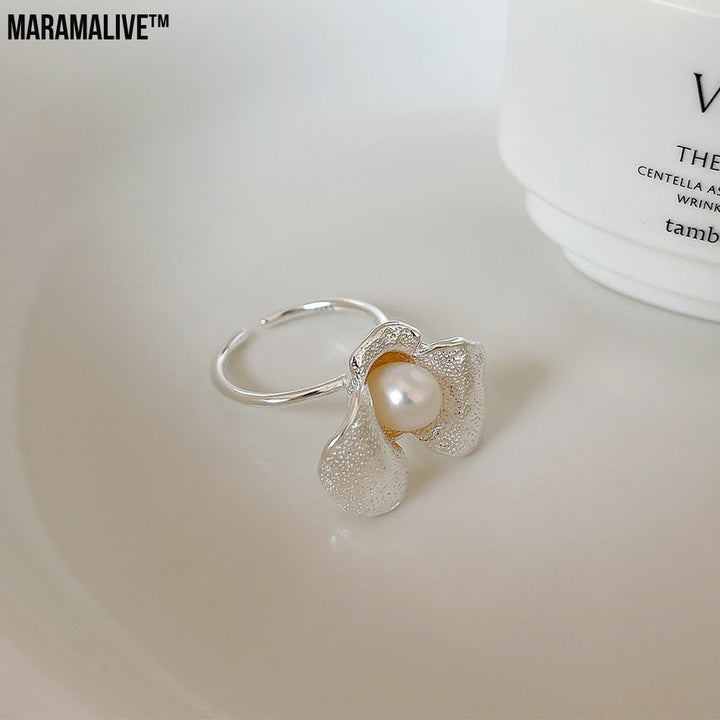 Irregular Flower Pearl Ring