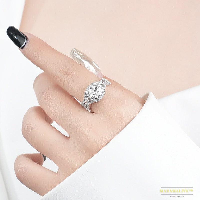 Luxurious Designer Round Moissanite Ring - Unique & Stylish