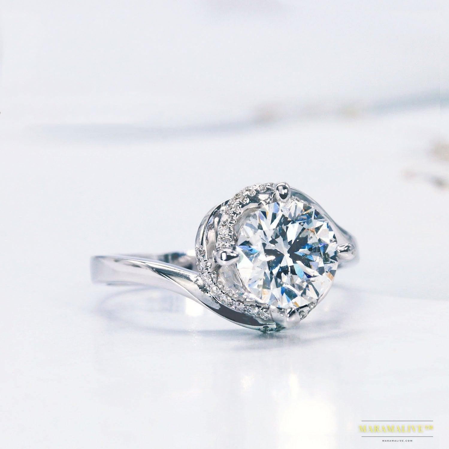 Luxurious Six-Prong Moissanite Ring - Designer Lab-Created Diamond Alternative