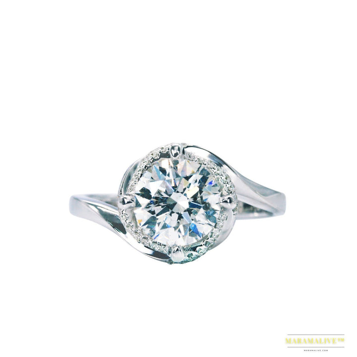 Luxurious Six-Prong Moissanite Ring - Designer Lab-Created Diamond Alternative