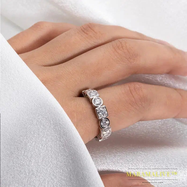 Luxury Moissanite Diamond Rings for Women - Stunning Jewelry