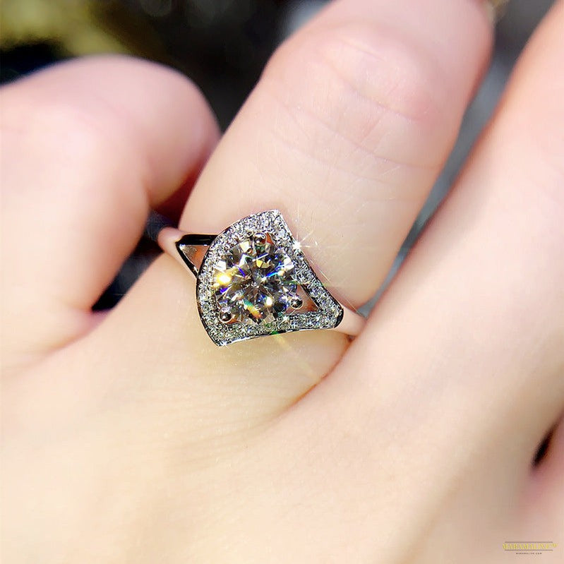 Maramalive™ Moissanite Ring