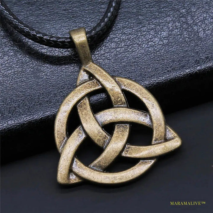 Maramalive™ Vintage Irish Knot Amulet Pendant - Ancient Scandinavian Triquetra Trinity Circle - Gothic Collectible Statement Jewelry